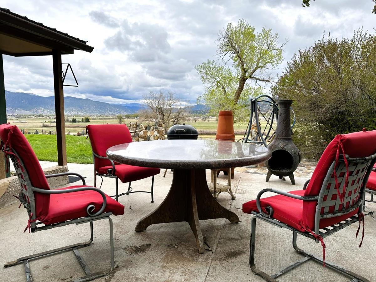 Private Retreat On Working Horse And Cattle Ranch Villa Salida Buitenkant foto